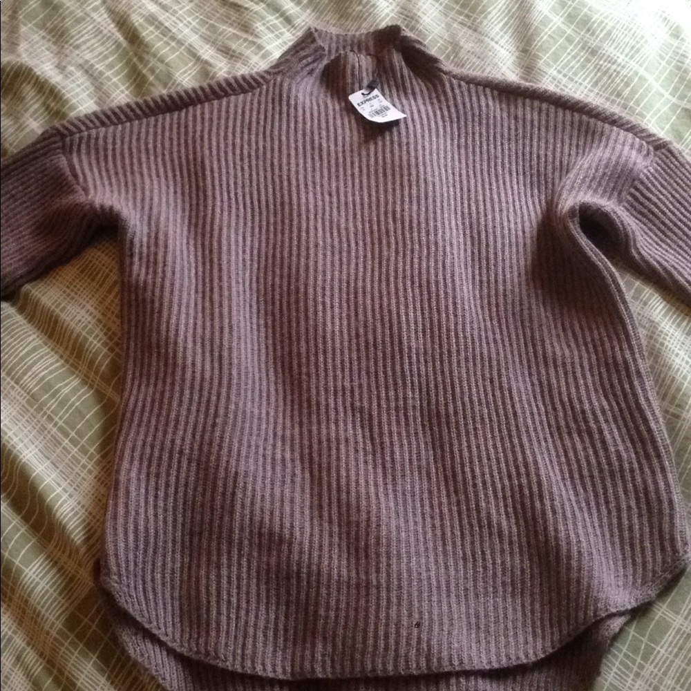 EXPRESS SWEATER NWT. SUPERSOFT. TAUPE COLOR